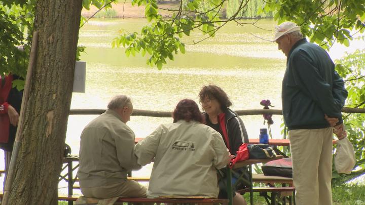 Tópartra kirándultak a szederkényi nyugdíjasok