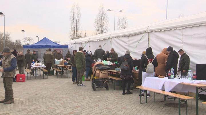 Villányban őzhúsból készült ételeket kóstoltattak