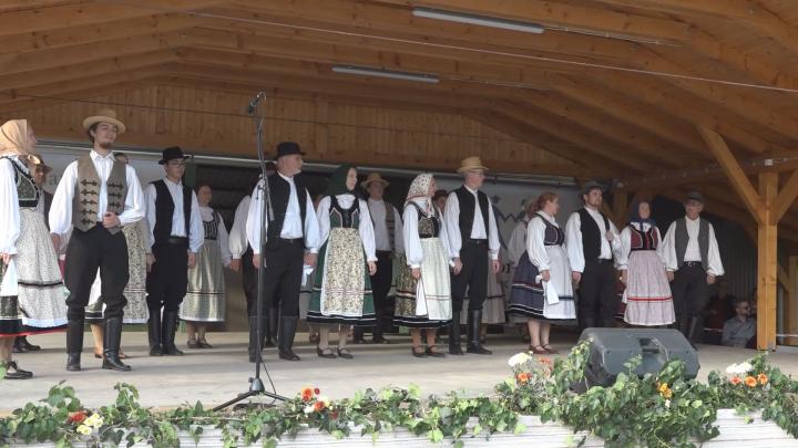 Nemzetközi tánctalálkozó Sátorhelyen