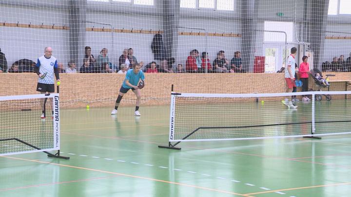 Pickleball torna Bólyban