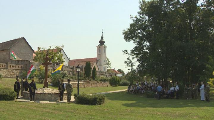 Kopjafát avattak Szajkon