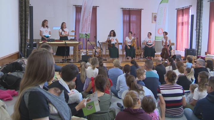 10 éves a bólyi Ringató