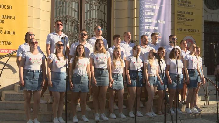Kórustalálkozó Pécs neves terein