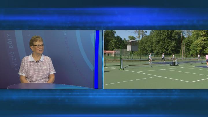 Hódít a pickleball