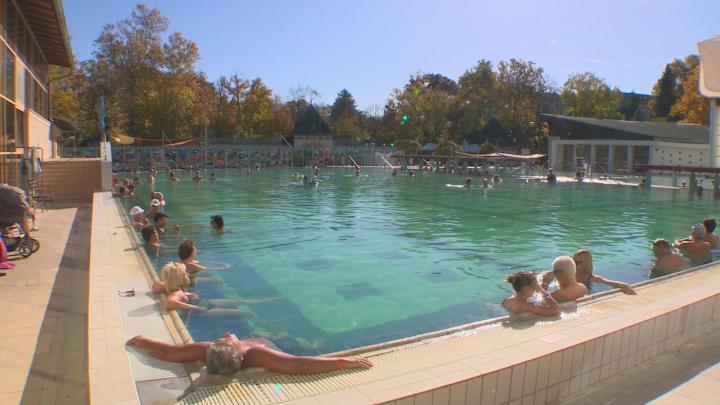 A harkányi fürdő ősszel