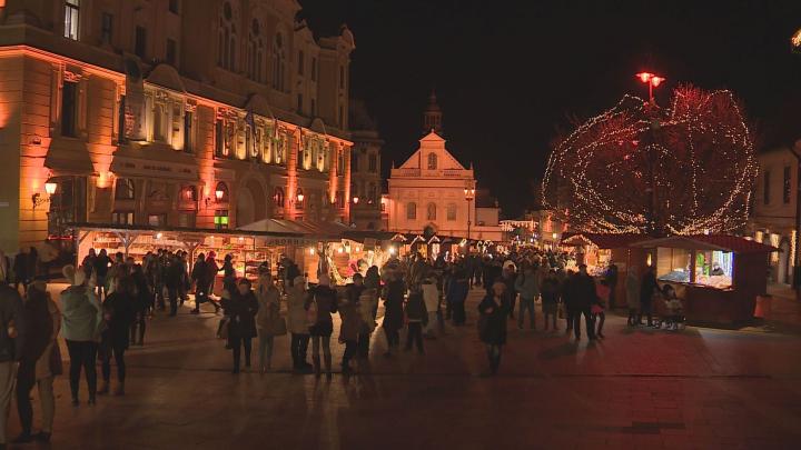 Megnyílt a Pécsi Adventi Vásár