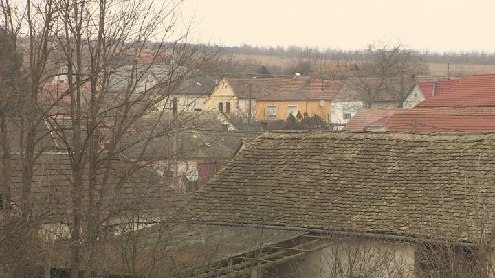 Versend jelentős támogatásokban részesül