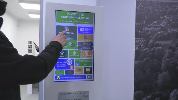 Kormányablak átadó Harkányban